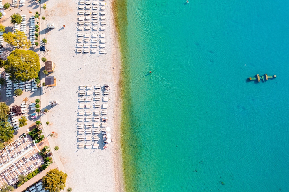 MASLINICA Narcis Hotel — Beach in Labin, Istria