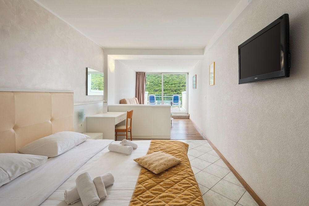 MASLINICA Narcis Hotel — Hotel rooms in Labin, Istria