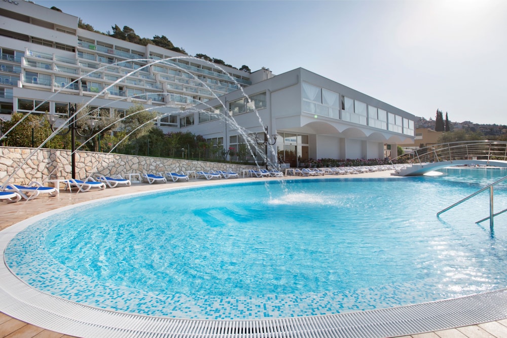 MASLINICA Narcis Hotel — Main photo in Labin, Istria