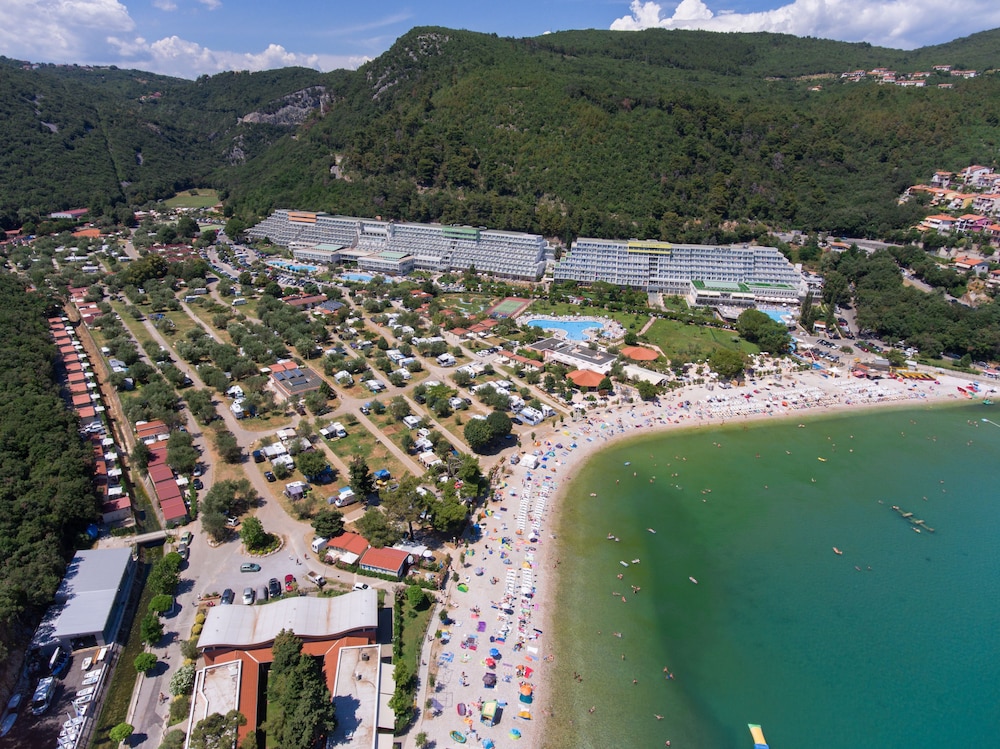 MASLINICA Narcis Hotel — Beach in Labin, Istria