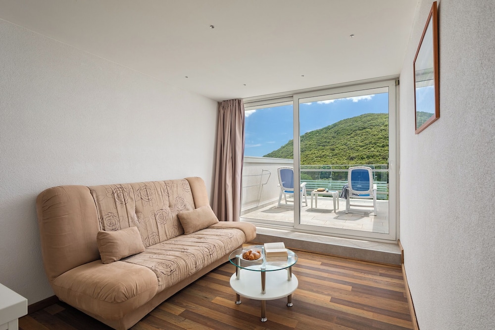 MASLINICA Narcis Hotel — Hotel rooms in Labin, Istria