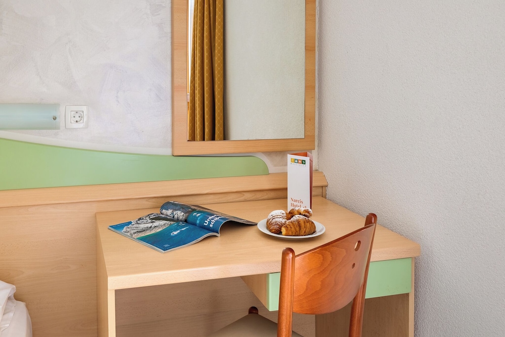 MASLINICA Narcis Hotel — Hotel rooms in Labin, Istria