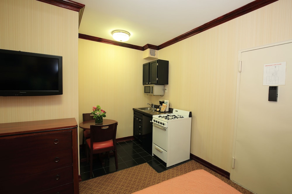 Radio City Apartments — Hotel rooms in New York City, New York State