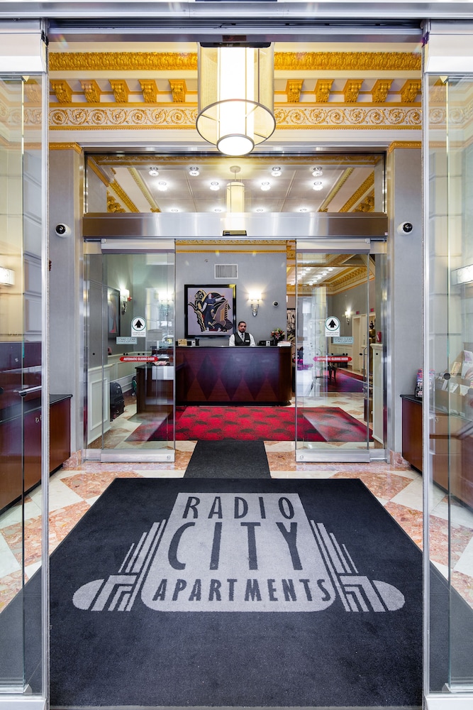 Radio City Apartments — Hotel building in New York City, New York State