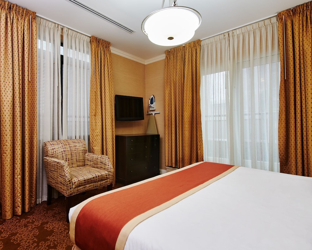 Radio City Apartments — Hotel rooms in New York City, New York State