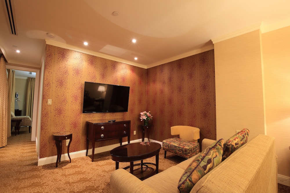 Radio City Apartments — Hotel rooms in New York City, New York State