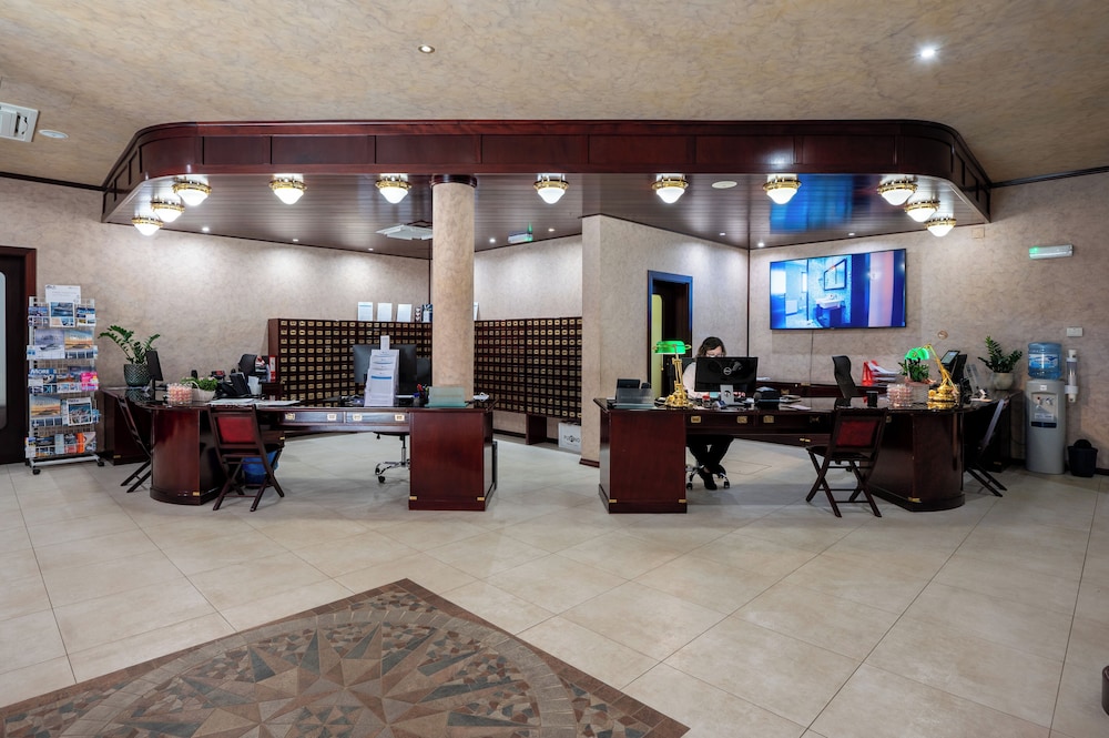 Hotel Nautica — Hotel building in Novigrad, Istria