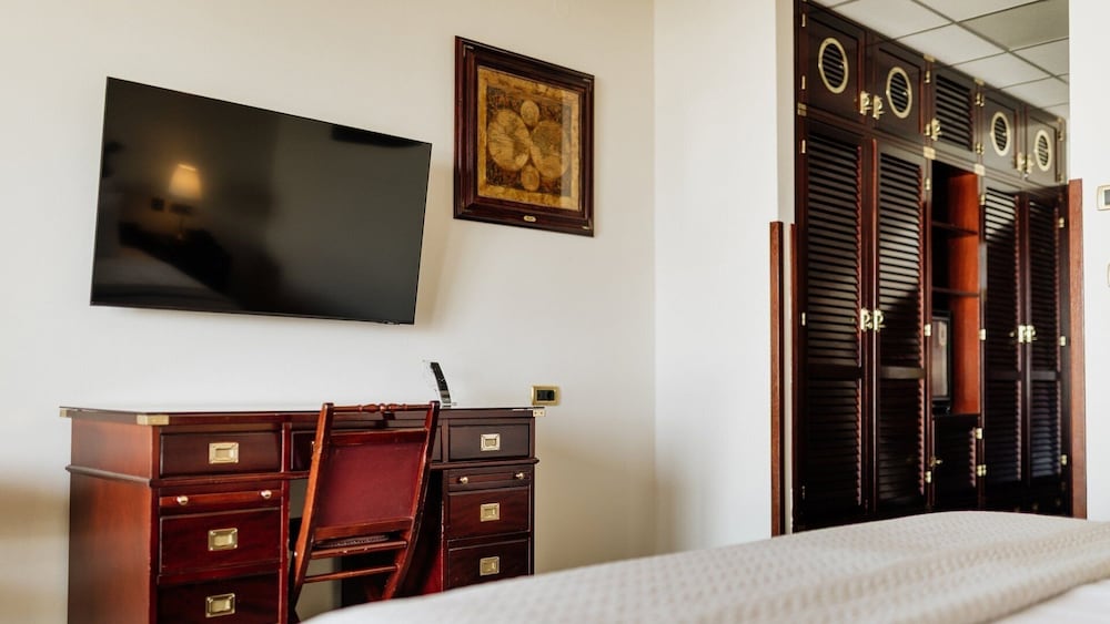 Hotel Nautica — Hotel rooms in Novigrad, Istria