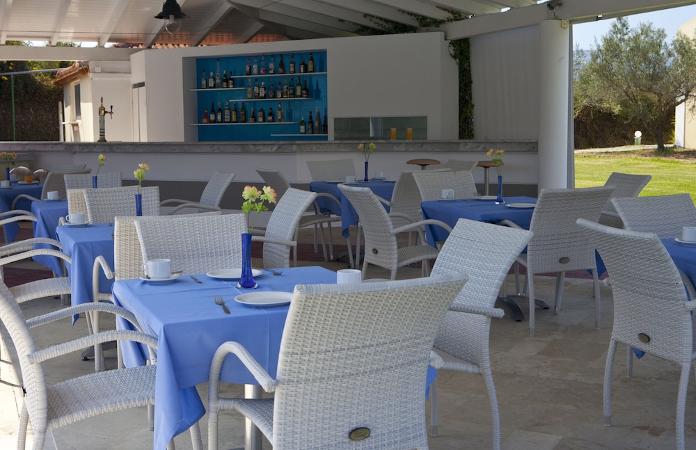 Palatino Hotel — Restaurant & bars in Lixouri, Ionian Islands