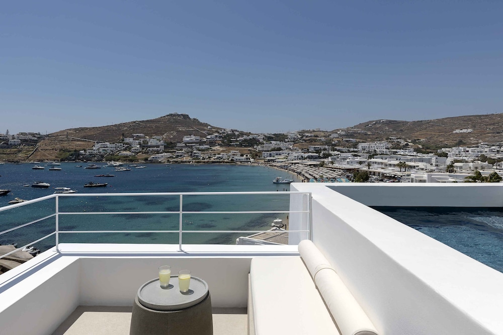 CUBIC Mykonos Seafront Design Suites - zdjęcie 2