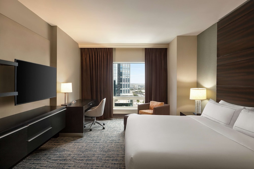 Hilton Tampa Downtown — Hotel rooms in Tampa, Florida