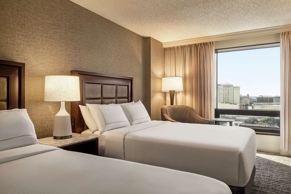 Hilton Tampa Downtown — Hotel rooms in Tampa, Florida