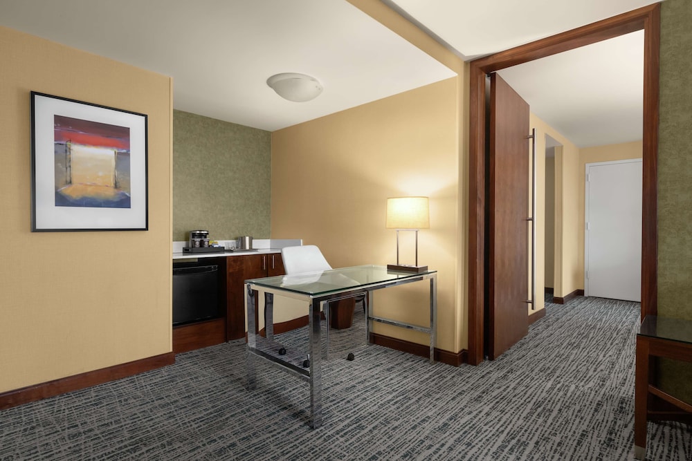 Hilton Tampa Downtown — Hotel rooms in Tampa, Florida