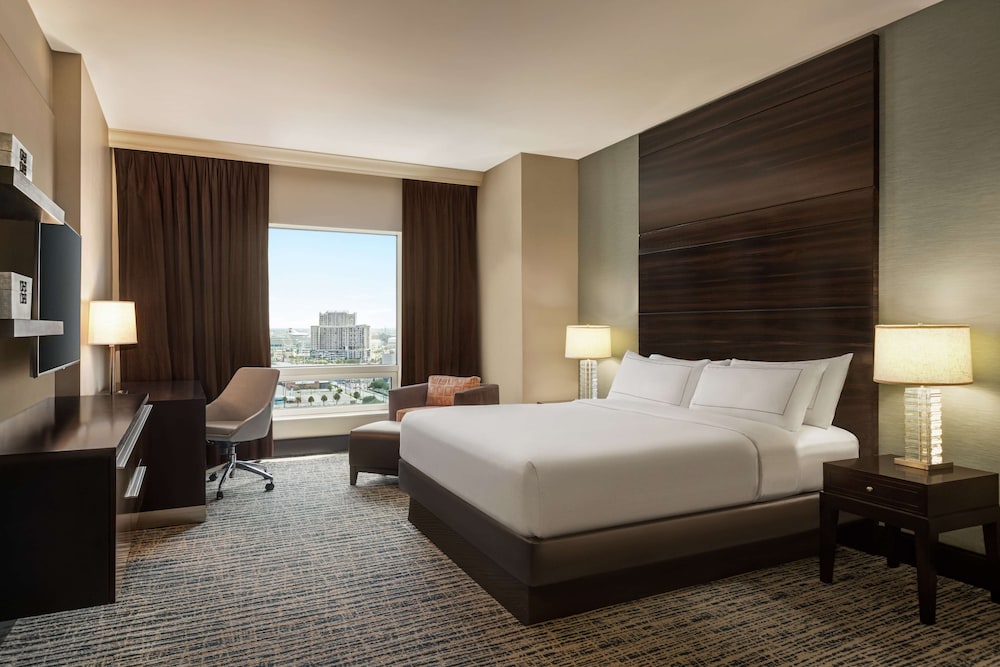 Hilton Tampa Downtown — Hotel rooms in Tampa, Florida