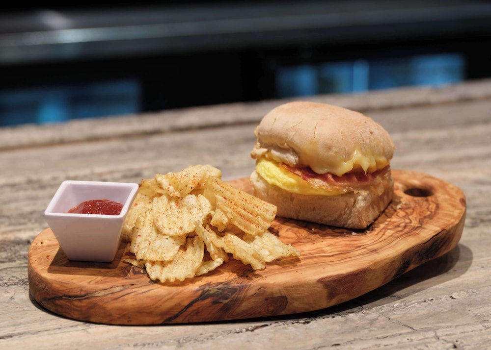 Best Western Premier Herald Square — Restaurant & bars in New York City, New York State