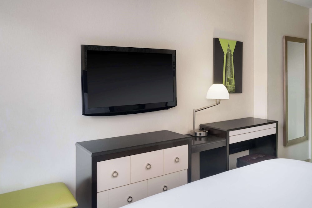 Best Western Premier Herald Square — Hotel rooms in New York City, New York State
