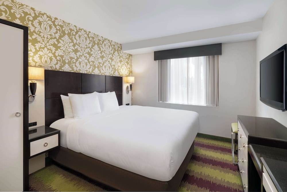 Best Western Premier Herald Square — Hotel rooms in New York City, New York State