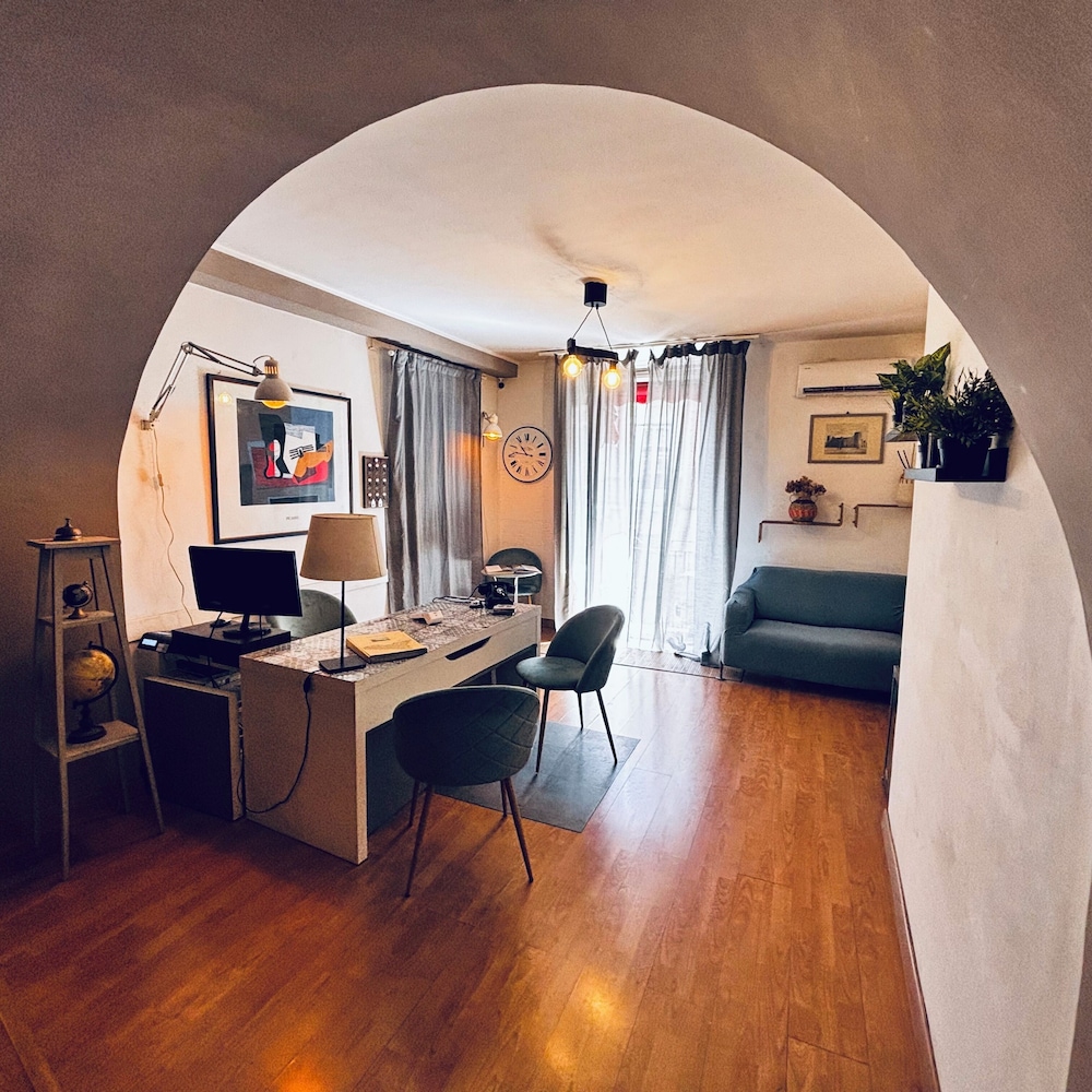 Stesicoro InHabit - Catania City Center — Hotel rooms in Catania, Sicily
