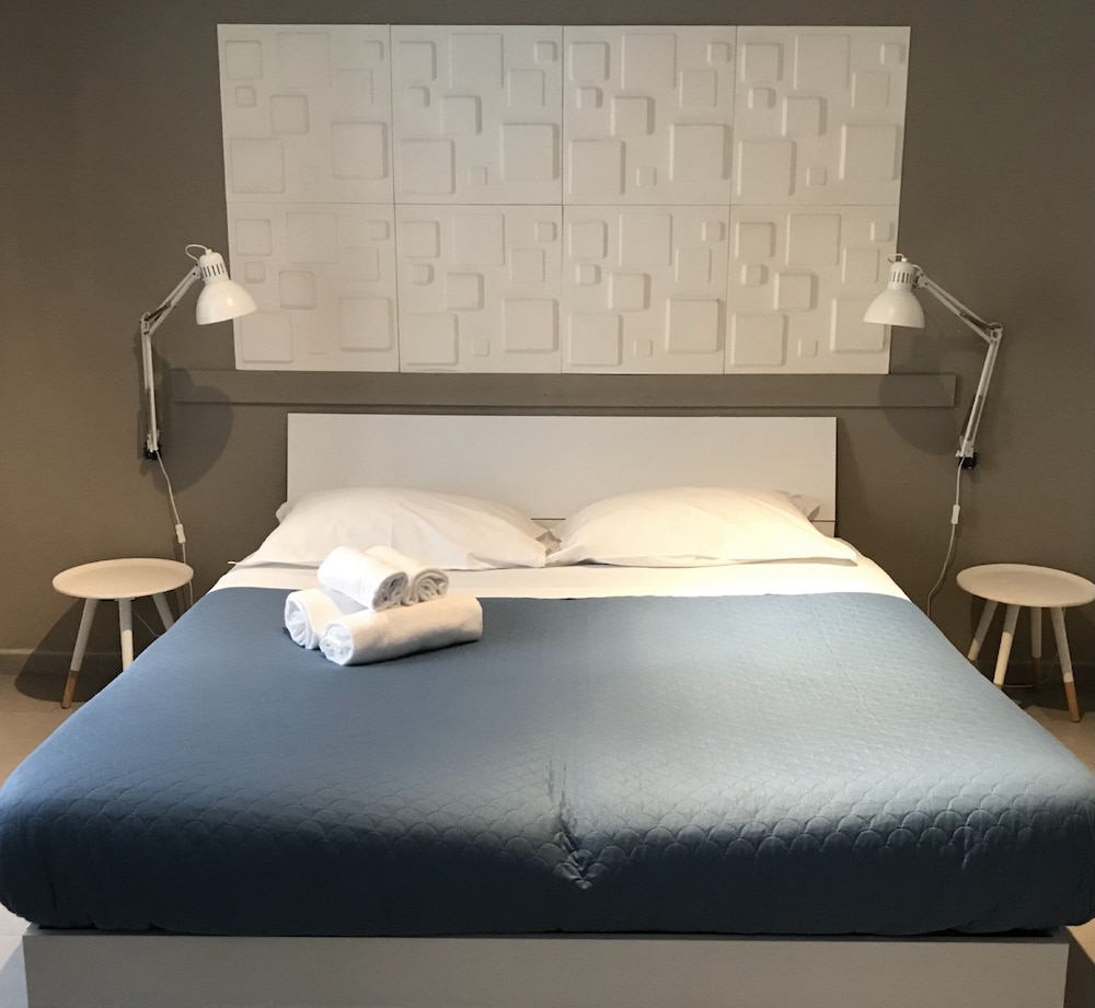 Stesicoro InHabit - Catania City Center — Hotel rooms in Catania, Sicily