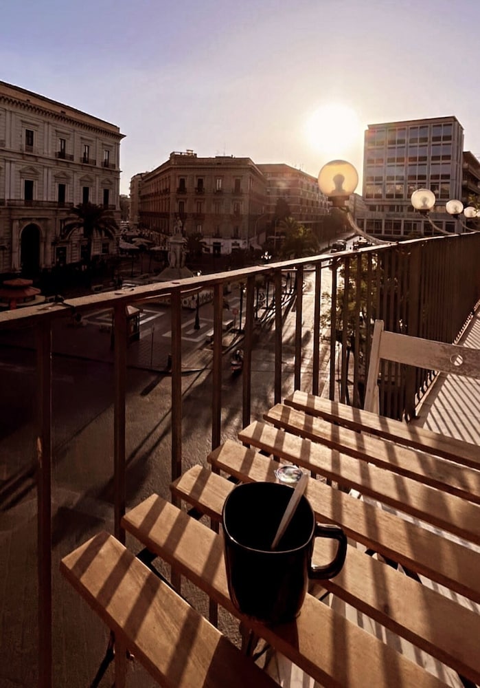 Stesicoro InHabit - Catania City Center — Hotel rooms in Catania, Sicily