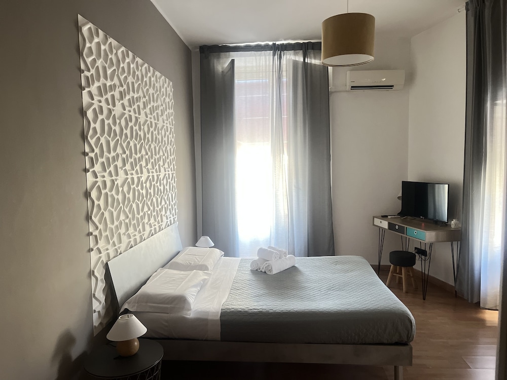 Stesicoro InHabit - Catania City Center — Hotel rooms in Catania, Sicily