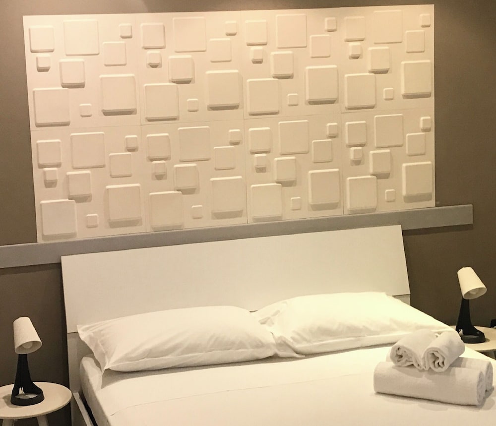 Stesicoro InHabit - Catania City Center — Hotel rooms in Catania, Sicily