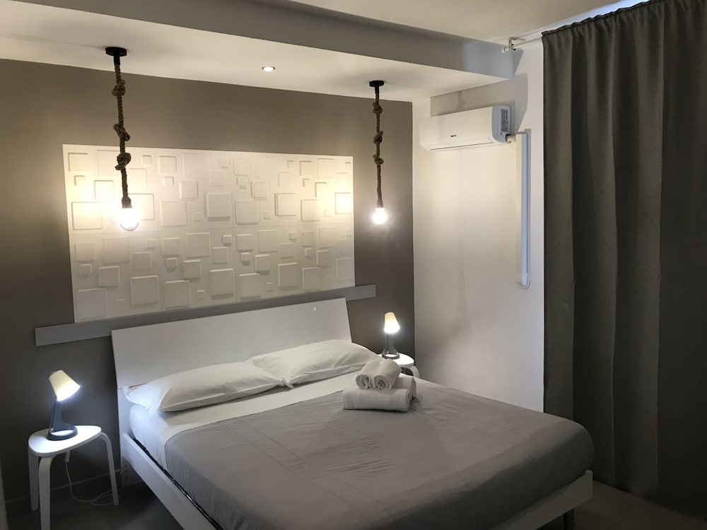 Stesicoro InHabit - Catania City Center — Hotel rooms in Catania, Sicily
