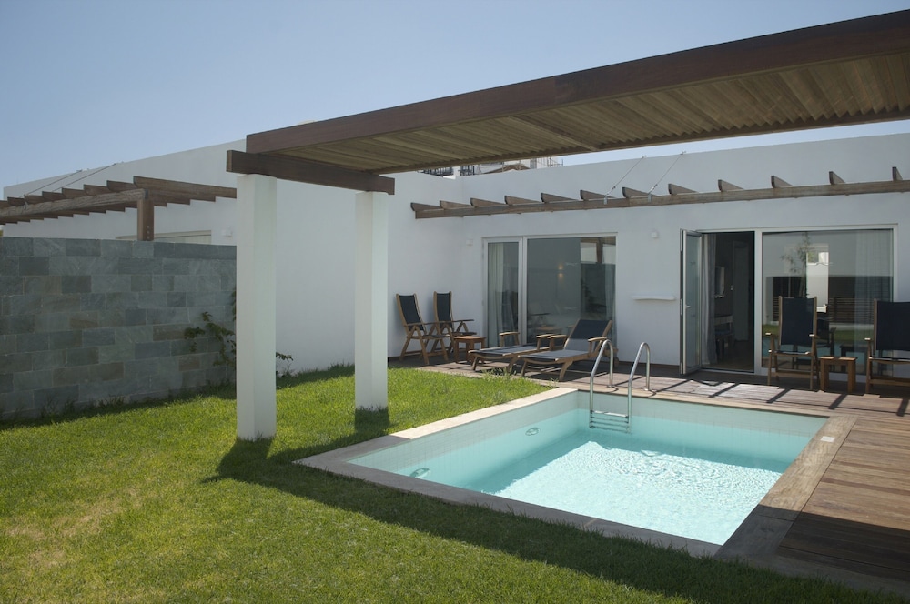 Sunrise Pearl Hotel & Spa — Swimming pool in Protaras, Famagusta Region