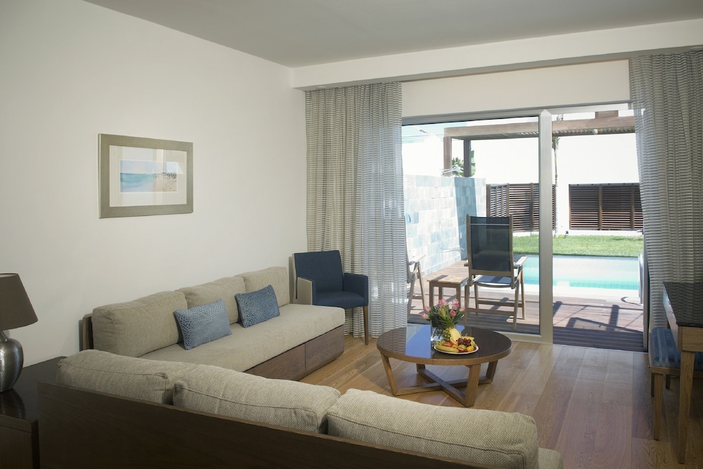 Sunrise Pearl Hotel & Spa — Hotel rooms in Protaras, Famagusta Region