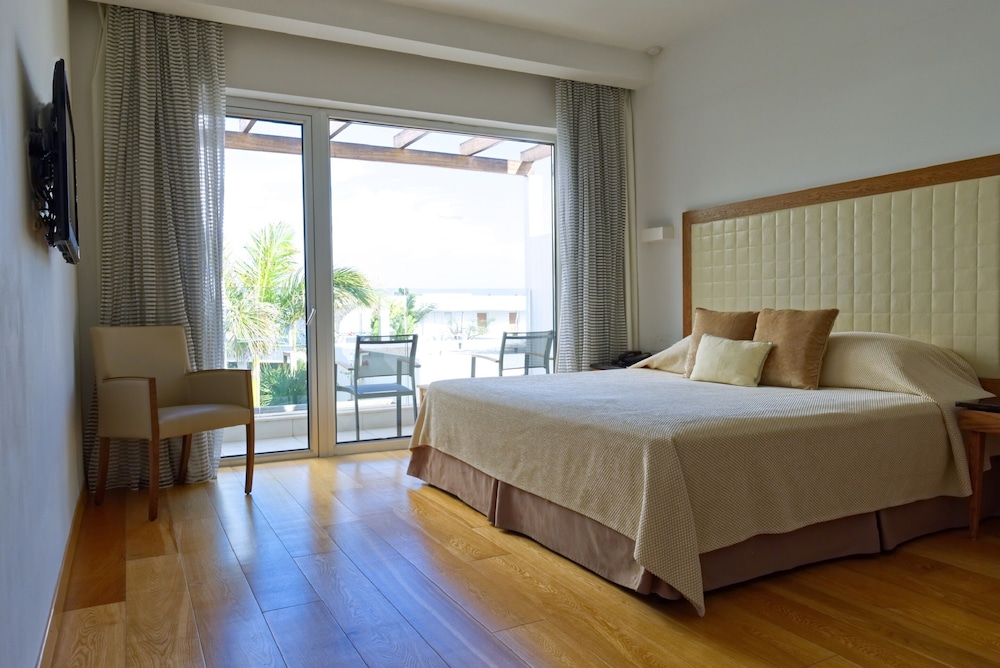 Sunrise Pearl Hotel & Spa — Hotel rooms in Protaras, Famagusta Region