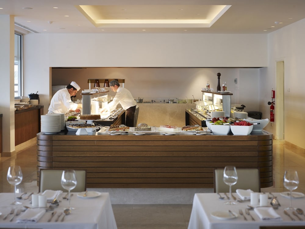 Sunrise Pearl Hotel & Spa — Restaurant & bars in Protaras, Famagusta Region