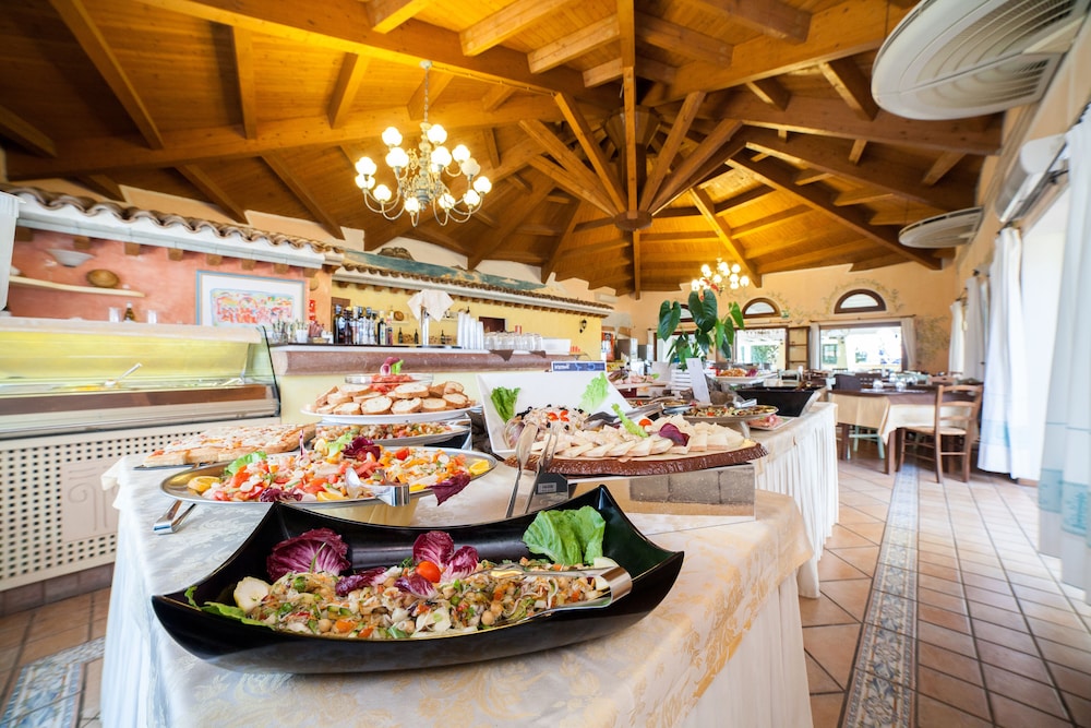 TH San Teodoro - Liscia Eldi Village — Restaurant & bars in San Teodoro, Sardinia