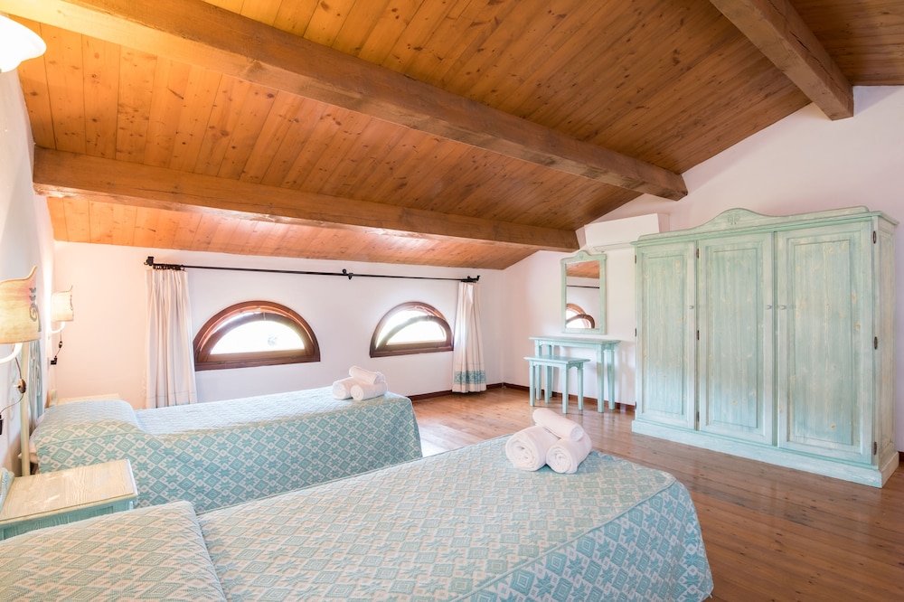 TH San Teodoro - Liscia Eldi Village — Hotel rooms in San Teodoro, Sardinia