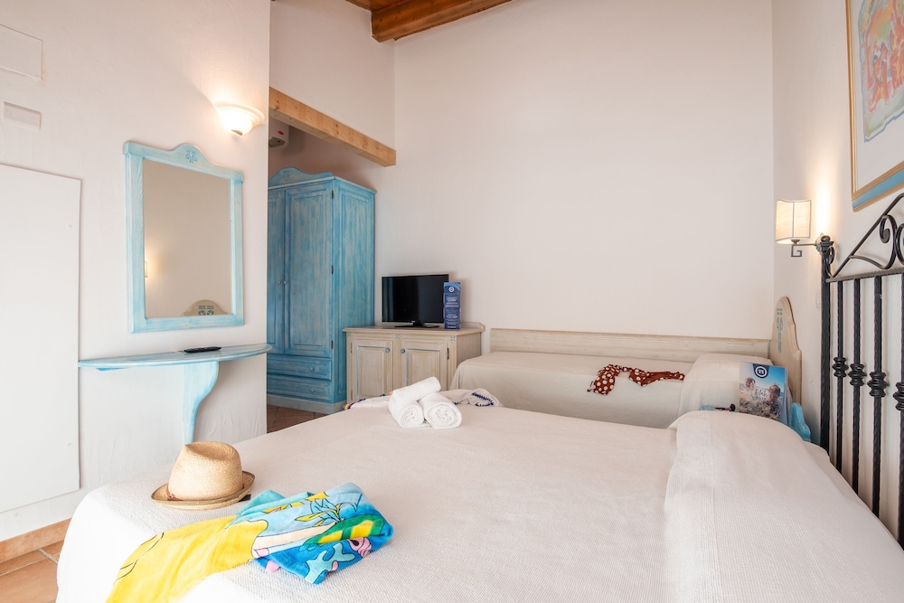 TH San Teodoro - Liscia Eldi Village — Hotel rooms in San Teodoro, Sardinia
