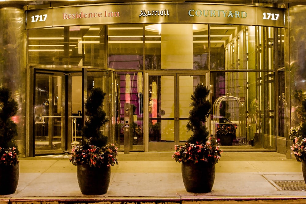 Residence Inn by Marriott New York Manhattan/Central Park — Hotel building in New York City, New York State