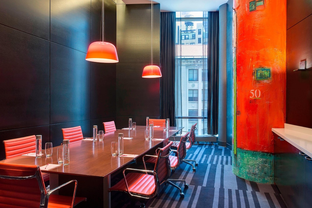 Residence Inn by Marriott New York Manhattan/Central Park — Restaurant & bars in New York City, New York State