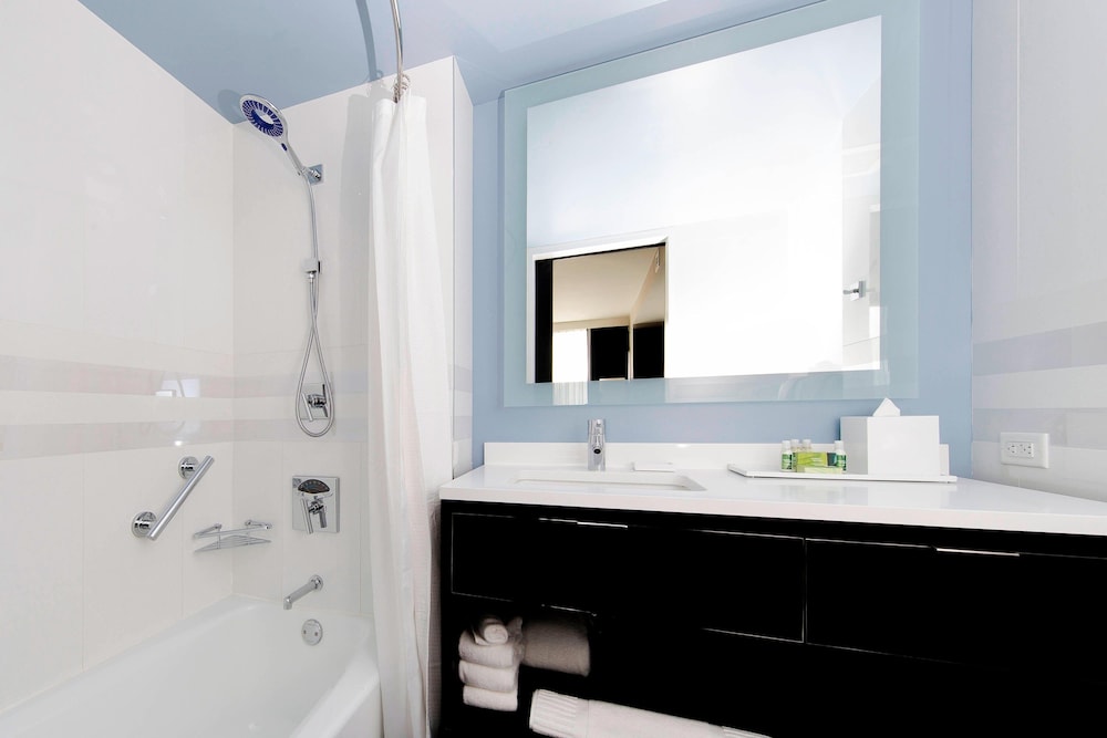 Residence Inn by Marriott New York Manhattan/Central Park — Hotel rooms in New York City, New York State