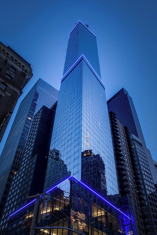 Residence Inn by Marriott New York Manhattan/Central Park — Hotel building in New York City, New York State