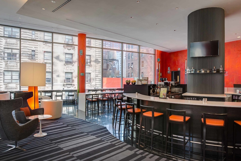 Residence Inn by Marriott New York Manhattan/Central Park — Restaurant & bars in New York City, New York State