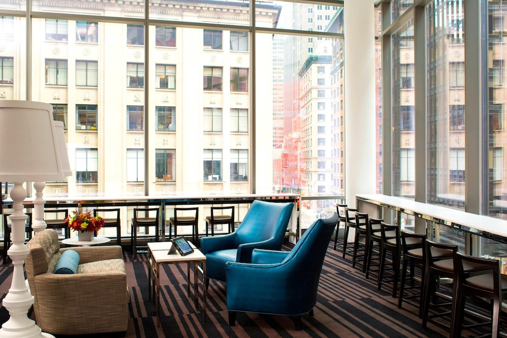 Residence Inn by Marriott New York Manhattan/Central Park — Hotel building in New York City, New York State