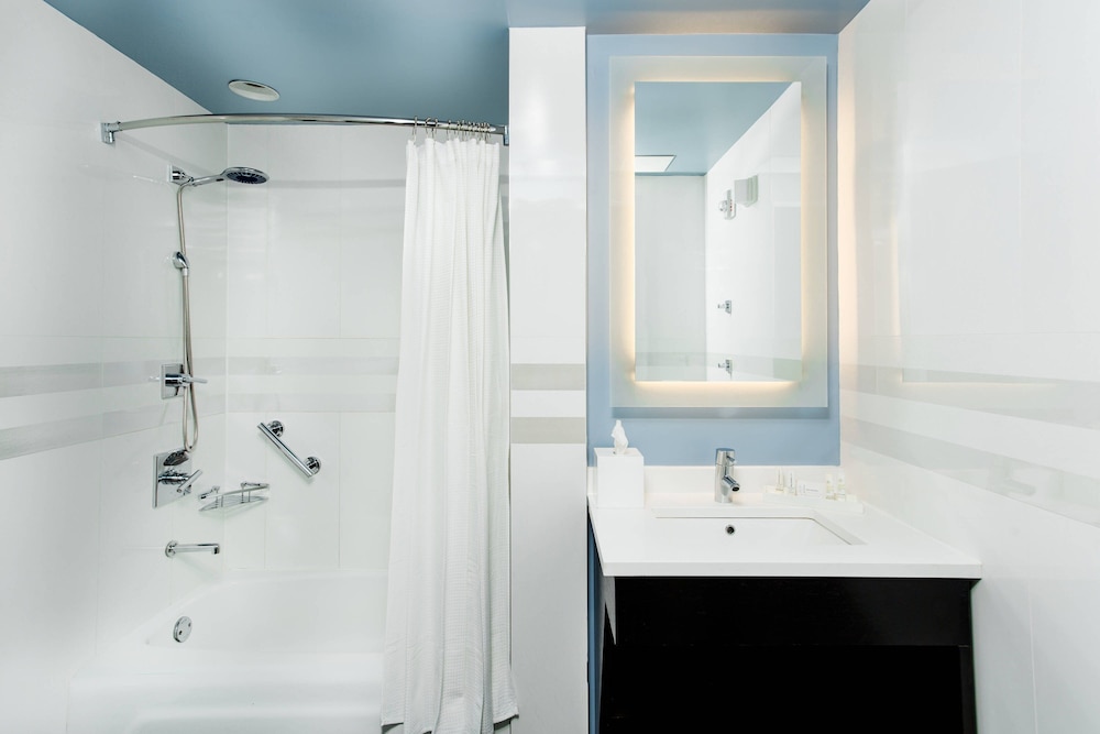 Residence Inn by Marriott New York Manhattan/Central Park — Hotel rooms in New York City, New York State