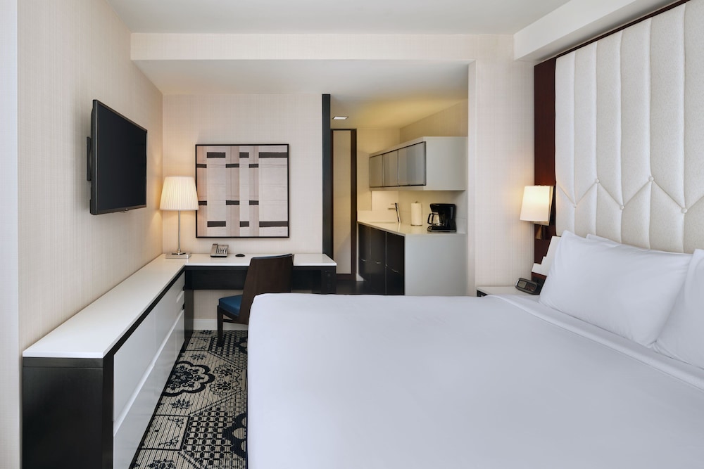 Residence Inn by Marriott New York Manhattan/Central Park — Hotel rooms in New York City, New York State