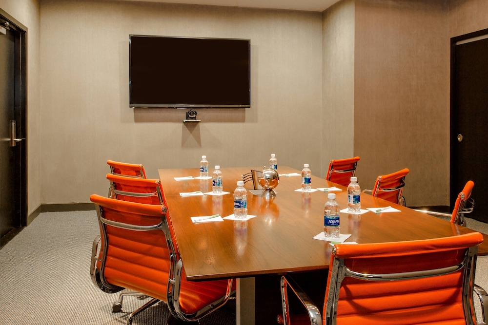 Residence Inn by Marriott New York Manhattan/Central Park — Hotel building in New York City, New York State