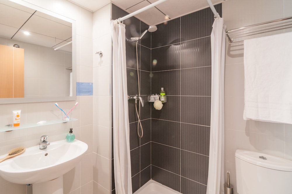 Pierre & Vacances Salou — Hotel rooms in Salou, Catalonia