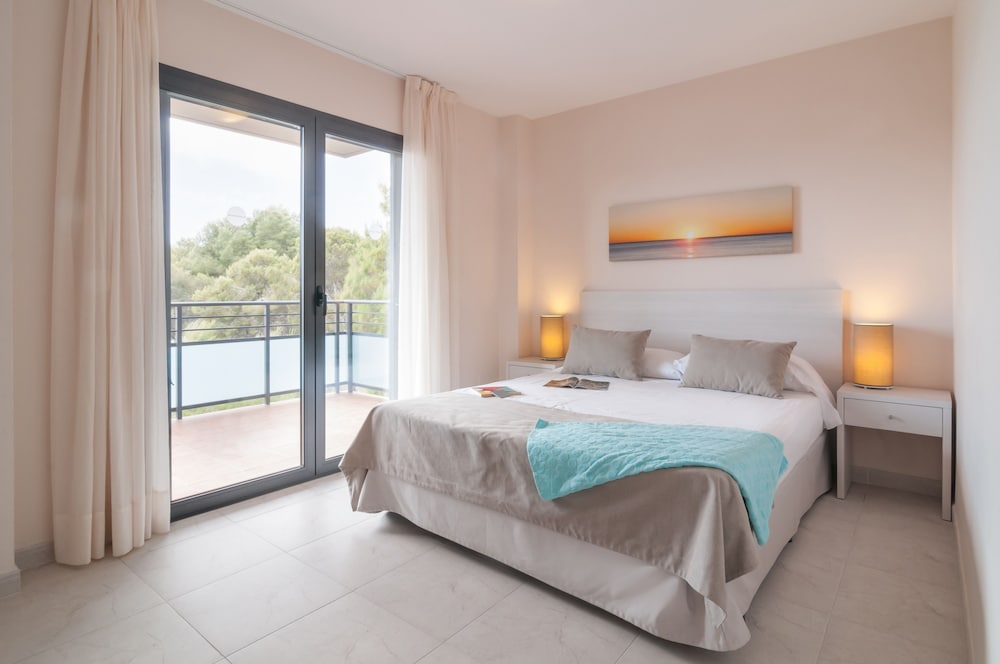 Pierre & Vacances Salou — Hotel rooms in Salou, Catalonia