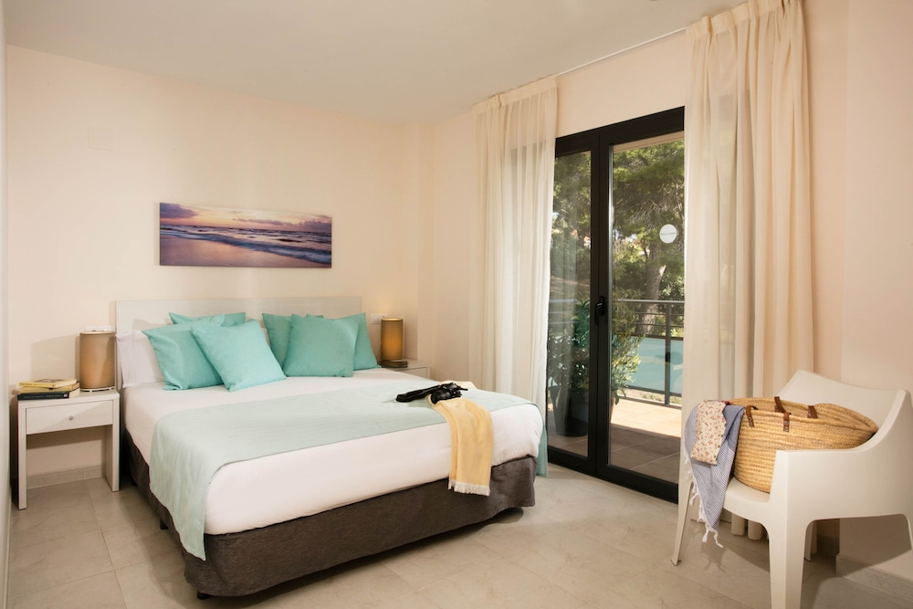 Pierre & Vacances Salou — Hotel rooms in Salou, Catalonia