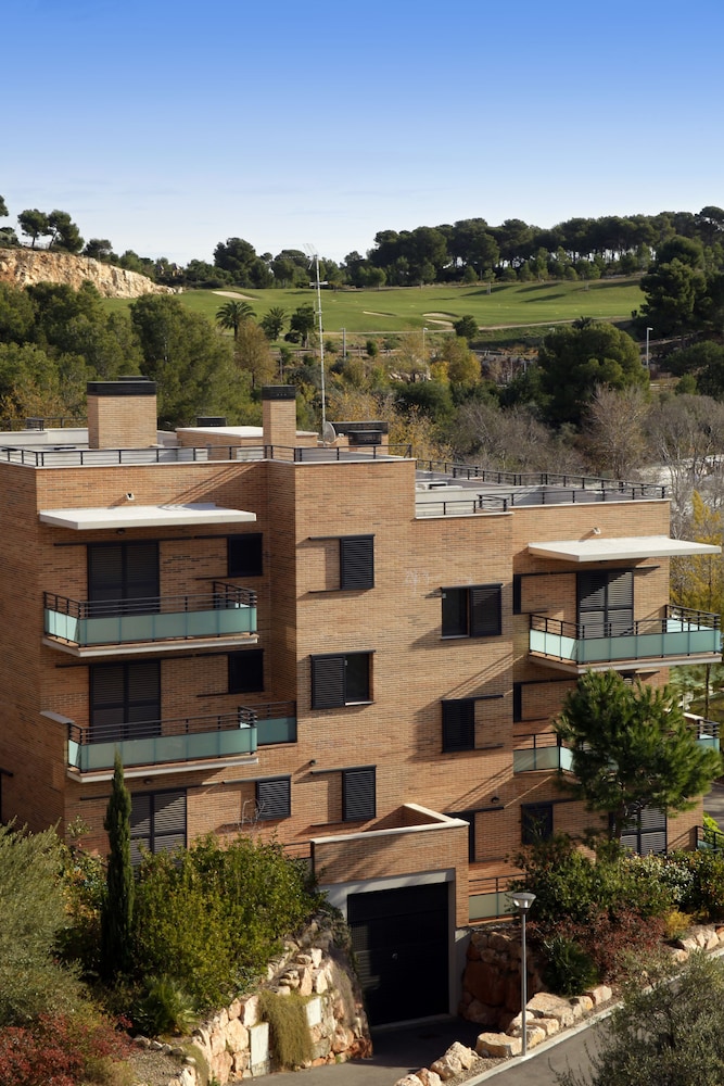Pierre & Vacances Salou — Hotel building in Salou, Catalonia
