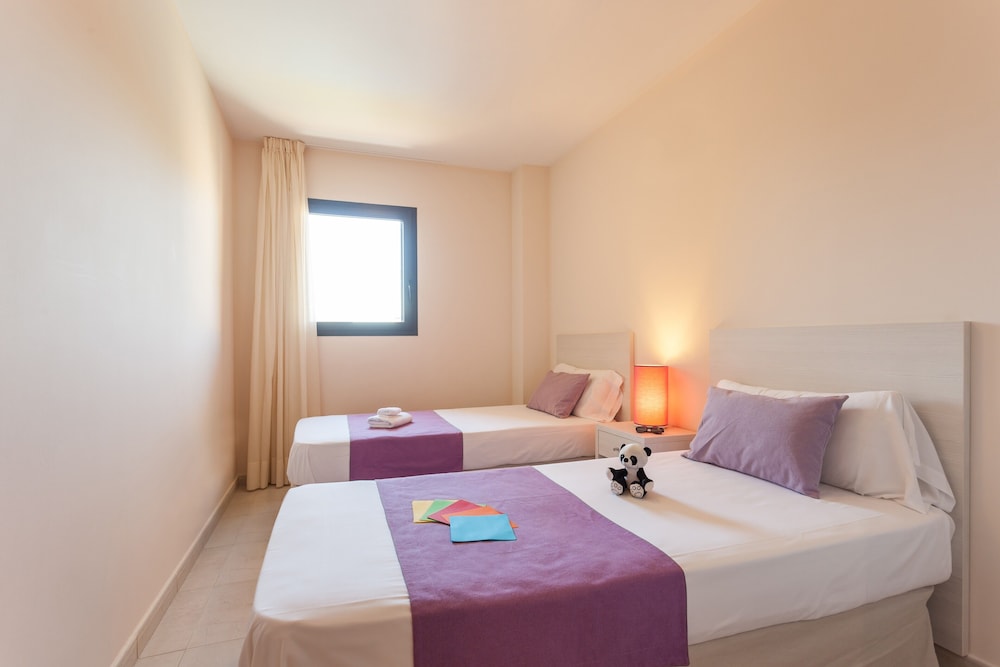 Pierre & Vacances Salou — Hotel rooms in Salou, Catalonia