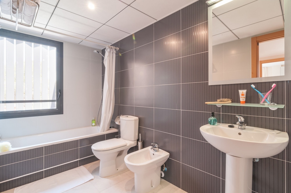 Pierre & Vacances Salou — Hotel rooms in Salou, Catalonia