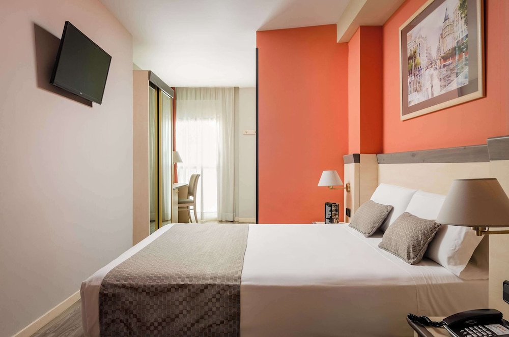 Petit Palace Trencadis — Hotel rooms in Barcelona, Catalonia